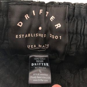 "Drifter 3/4 Shorts"